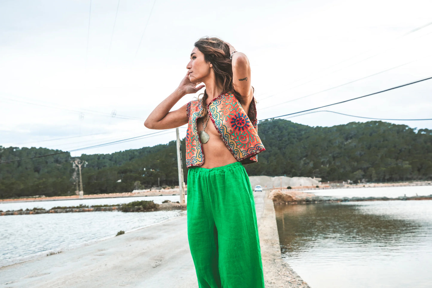 Embrodery Vest Indi Star Cotton Red, Blue, Green