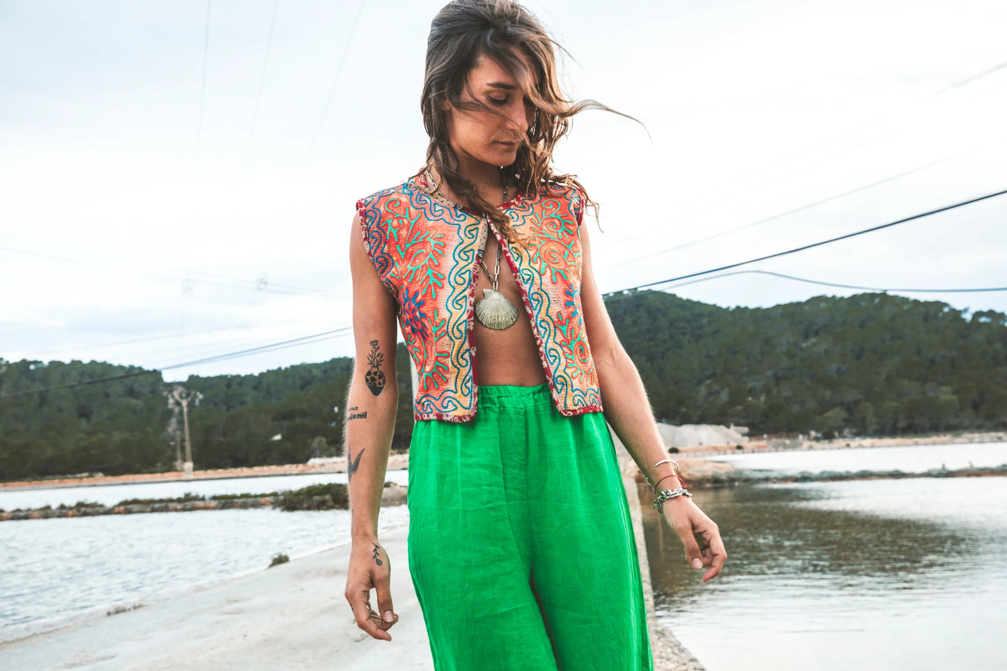 Embrodery Vest Indi Star Cotton Red, Blue, Green